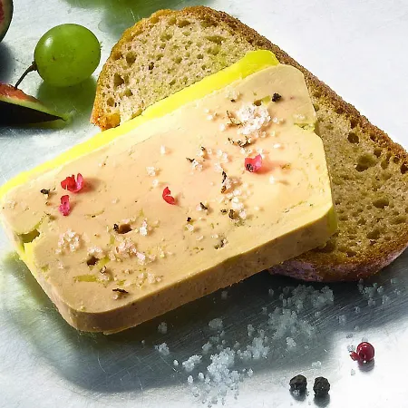 Lumineux, Bien Situe Et Tres Calme + Parking Prive Daire