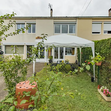 Daire Lumineux, Bien Situe Et Tres Calme + Parking Prive Le Bugue